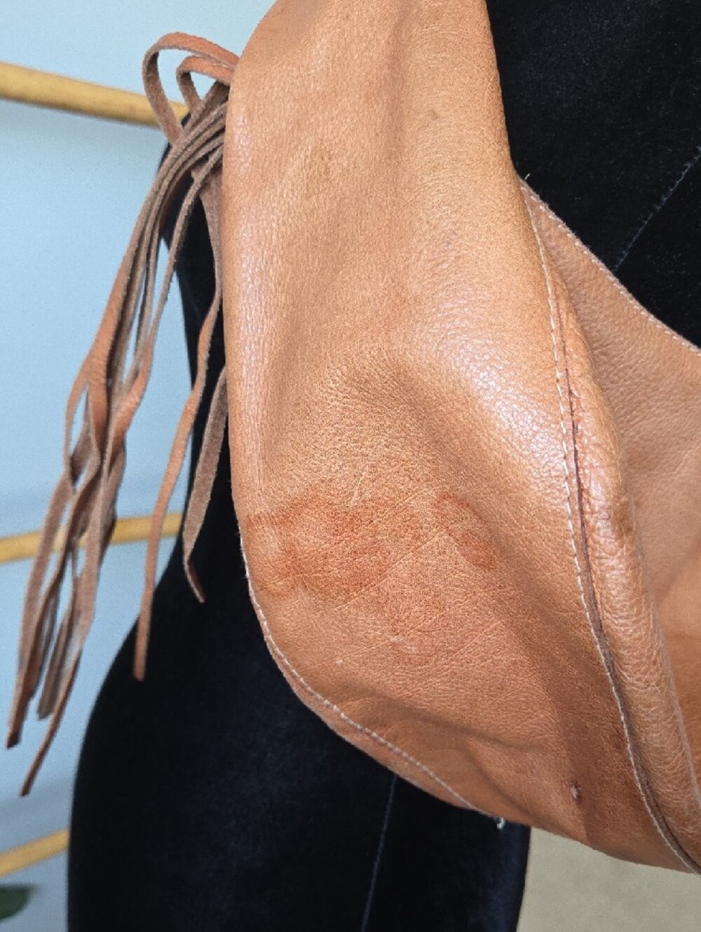 HELEN Express Sling/Hobo Bag - Picture 6 of 9